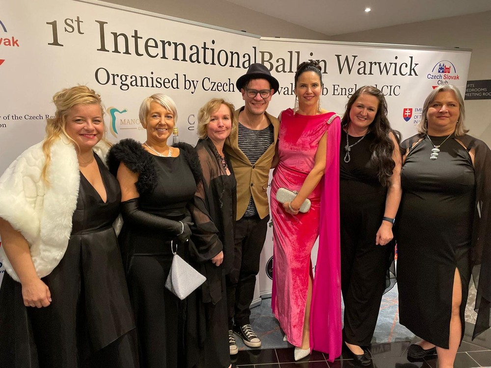Medzinárodný ples vo Warwicku56