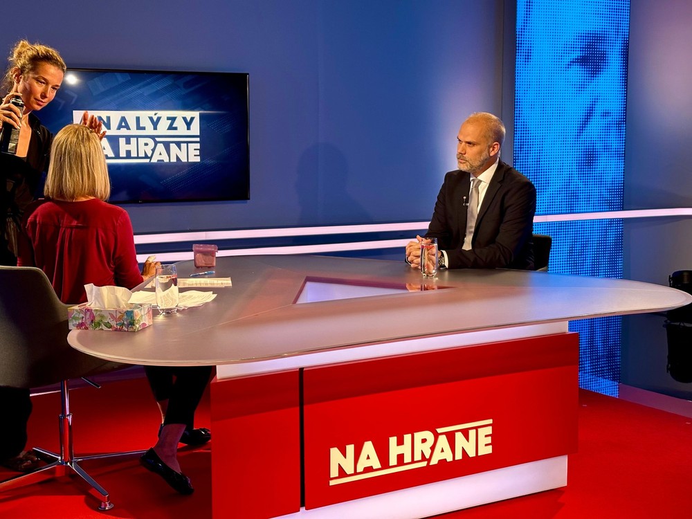 2c657d19-8ddb-43cd-b489-1411dda7f138