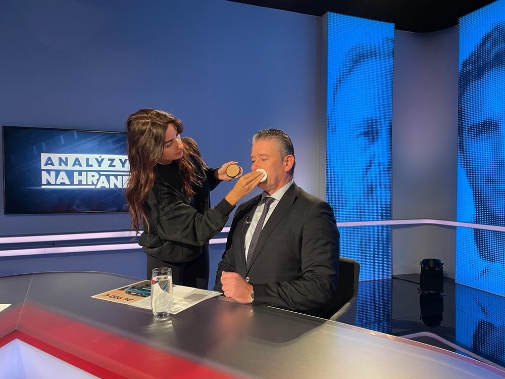 a4f61165-37b0-4abf-85dd-ec6d031d220a