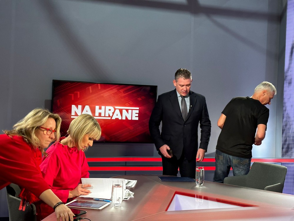 ddf3e4e3-3c7d-446f-9814-6fa9167044c1