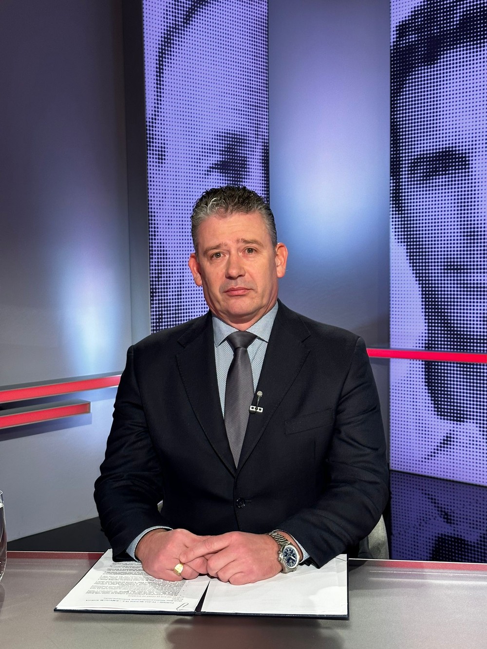 619438f7-ff52-4fad-b564-9c33b70dcfca