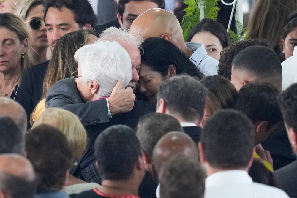 Rozlúčka s brazílskou futbalovou legendou Pelém