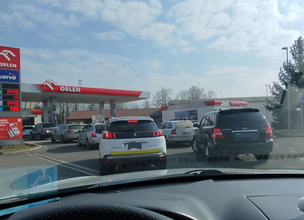 Situácia s tankovaním v Prievidzi