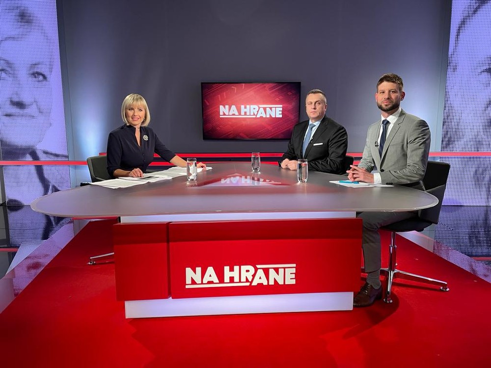 f609f679-01b2-462b-a0bb-8f6a3361a671