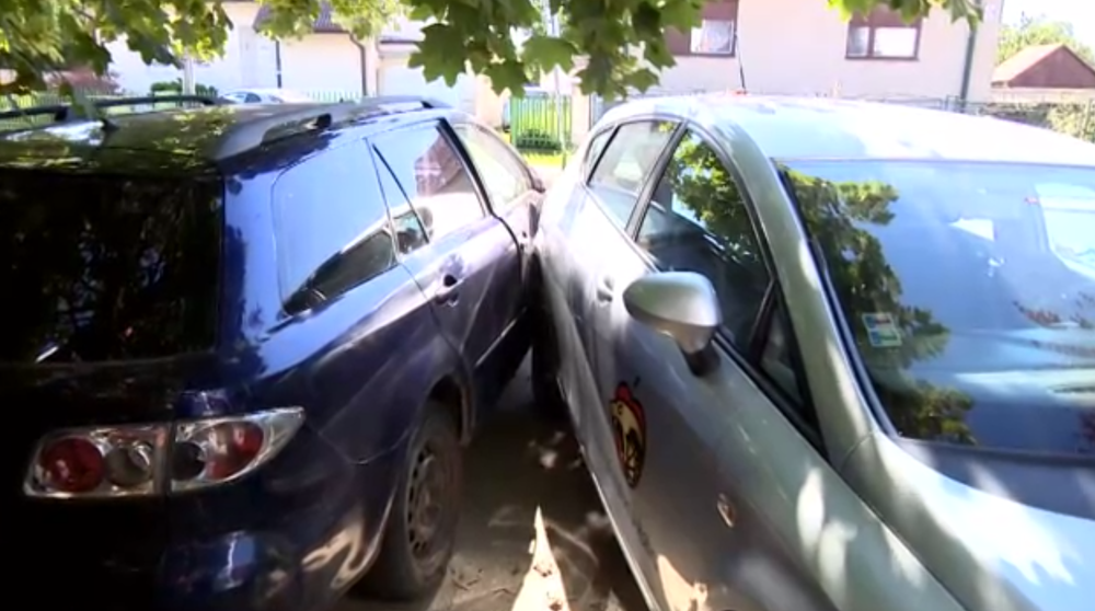 Obyvatelia Dunajskej Lužnej neverili svojim očiam, svoje autá si našli ráno zničené 