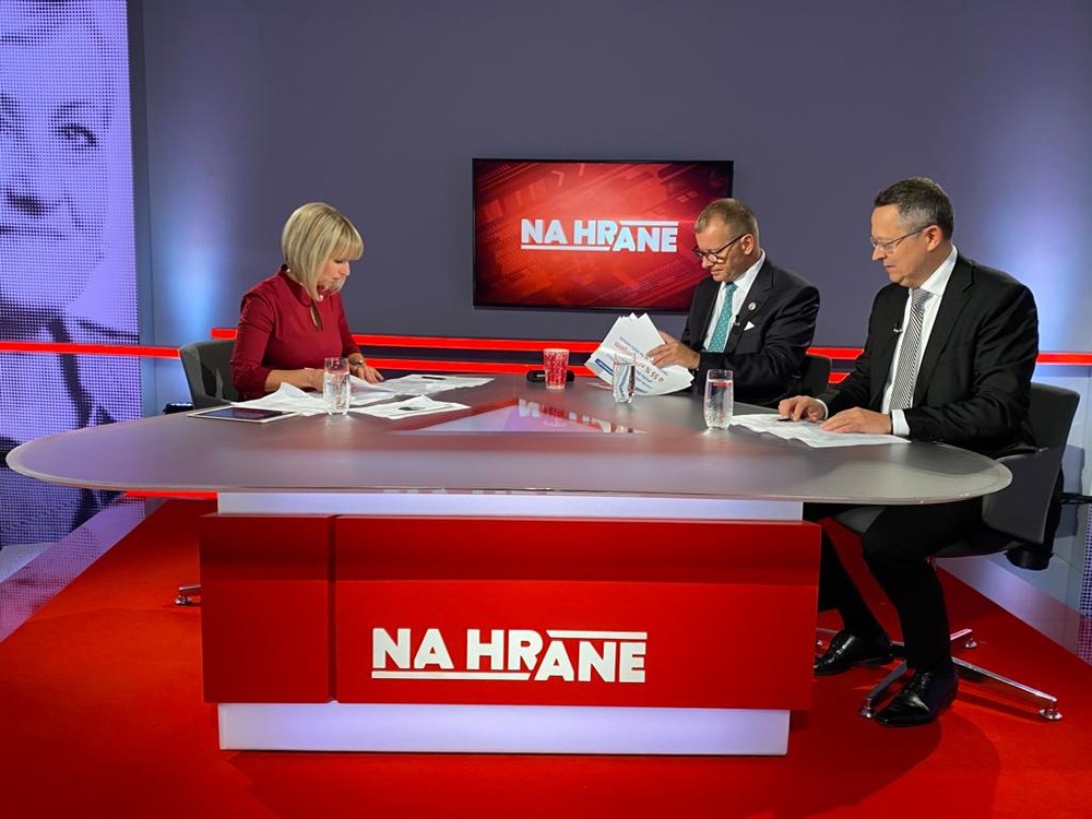 e26611f1-34ad-42b6-a884-a5e69b092514