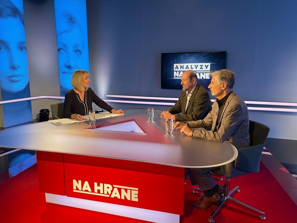 2d1dc88b-2a42-47c3-b4c4-a501b8e58677