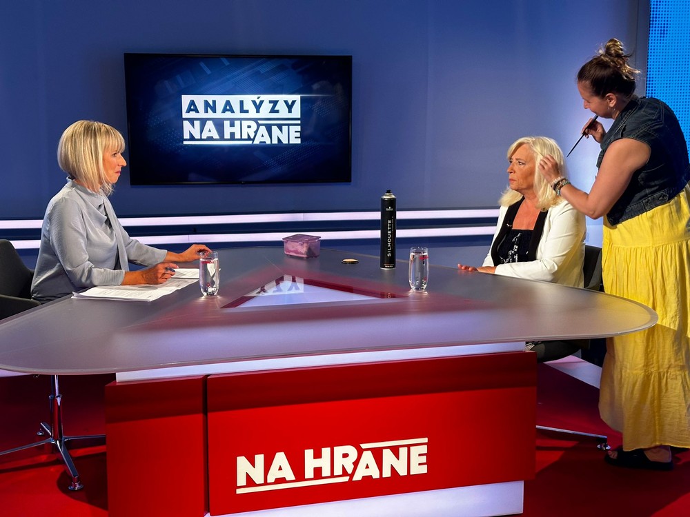 19cbb051-fd13-4966-8a71-8c7fecc57e50