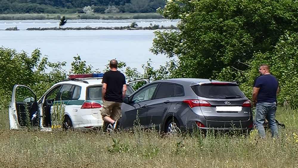 Na vodnom diele v Čunove vytiahli telo človeka