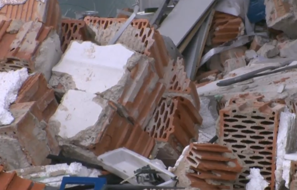 Košicami sa ozýval hlasitý výbuch. Dvaja páchatelia vyhodili do vzduchu bankomat