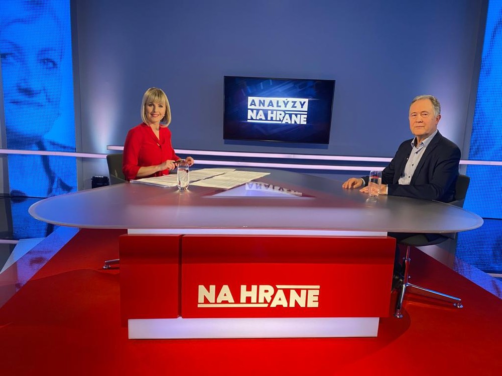 b6ea30c6-d785-4e54-8adc-3d983c3fc487