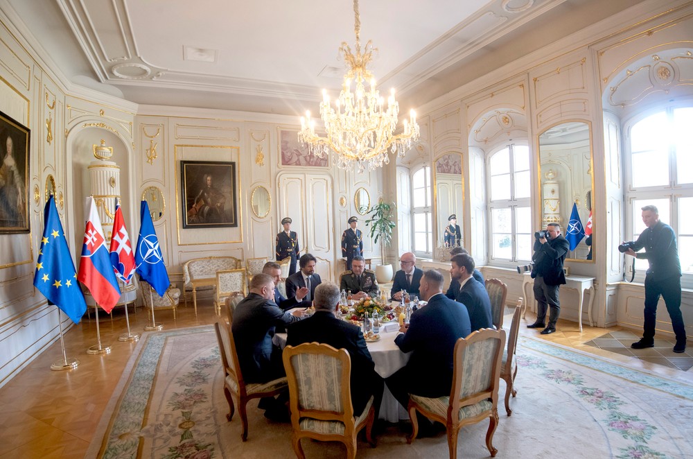 26marec2025_Okruhly_Stol_Prezidentsky_Palac_4117830