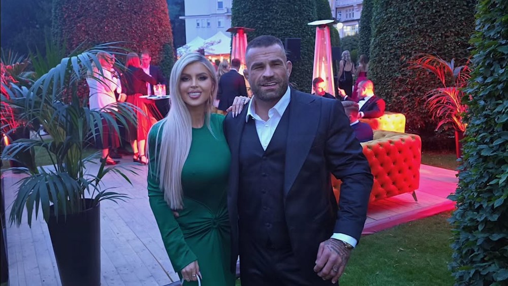 Lela Ceterová, Karlos Vémola