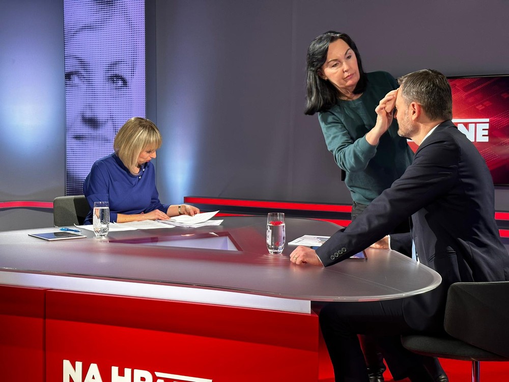 ff1123dd-9a14-415f-ad8e-a723422fda15