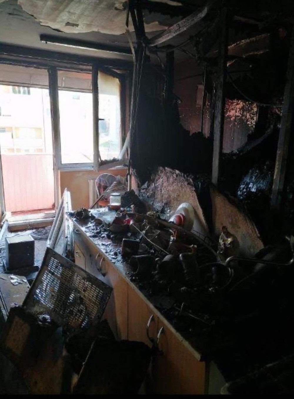 Požiar paneláku v Medzilaborciach