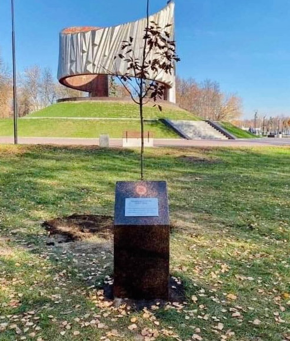 V Rusku odhalili pamätnú tabuľu Alexandrovi Dubčekovi.