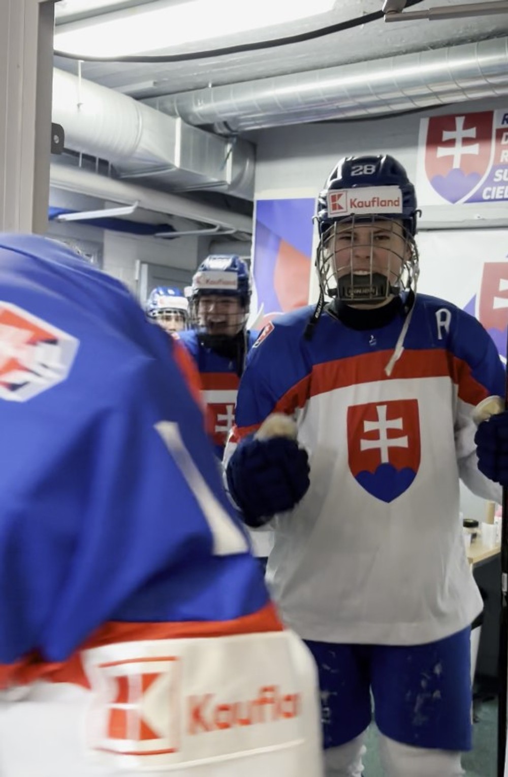 MS18 Radosť Slovákov po postupe (5)