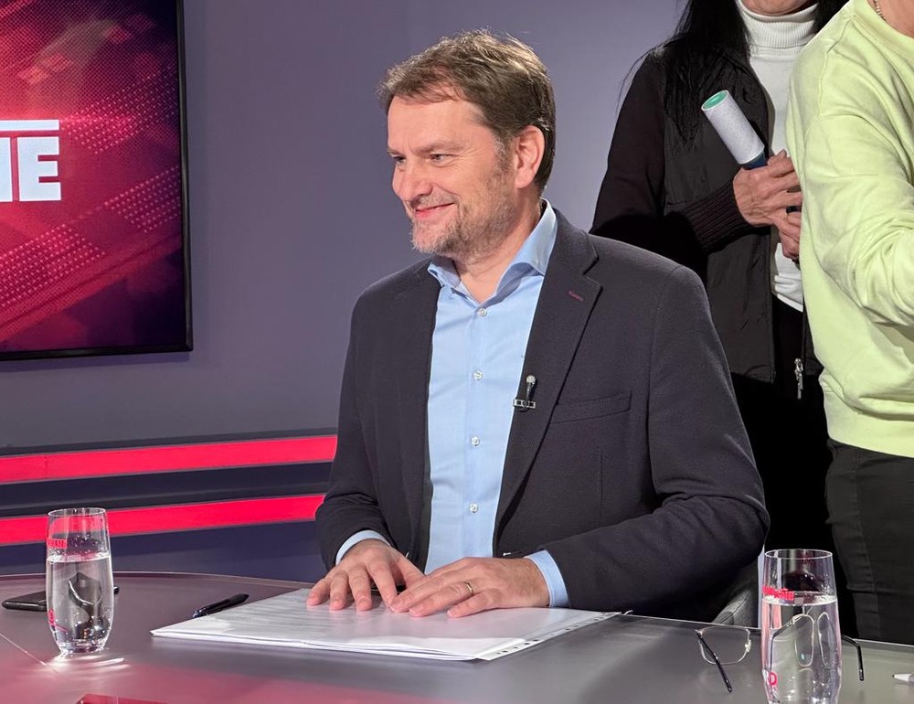 2a60539f-8fcc-4861-8da9-35a18ce58d25