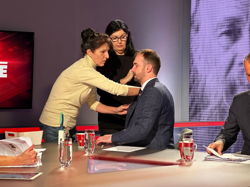 17c24a6c-c014-4884-bb6b-ed1597dc4c55