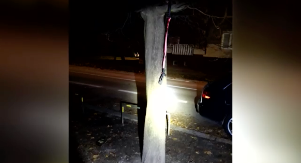 Muž chcel spáchať samovraždu. Po záchrane zaútočil na policajtov