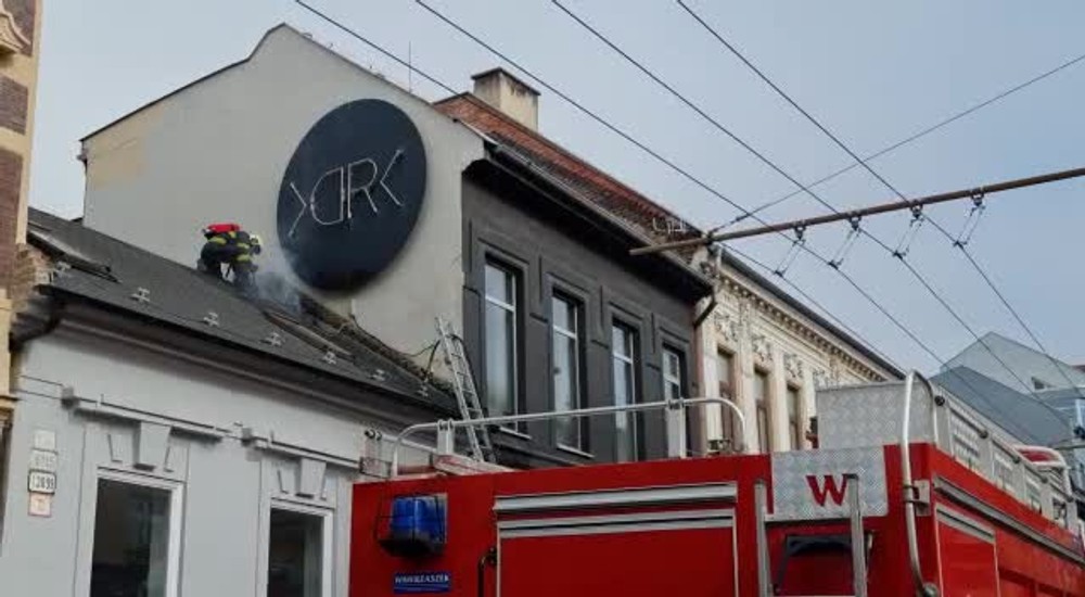 [multi] poziar v bratislave 10332