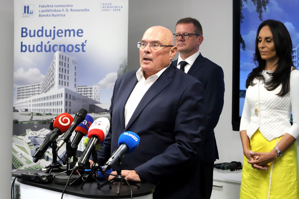 20240520_fico_dolinkova_kmec_balaz_lapunikova_nemocnica_06044180