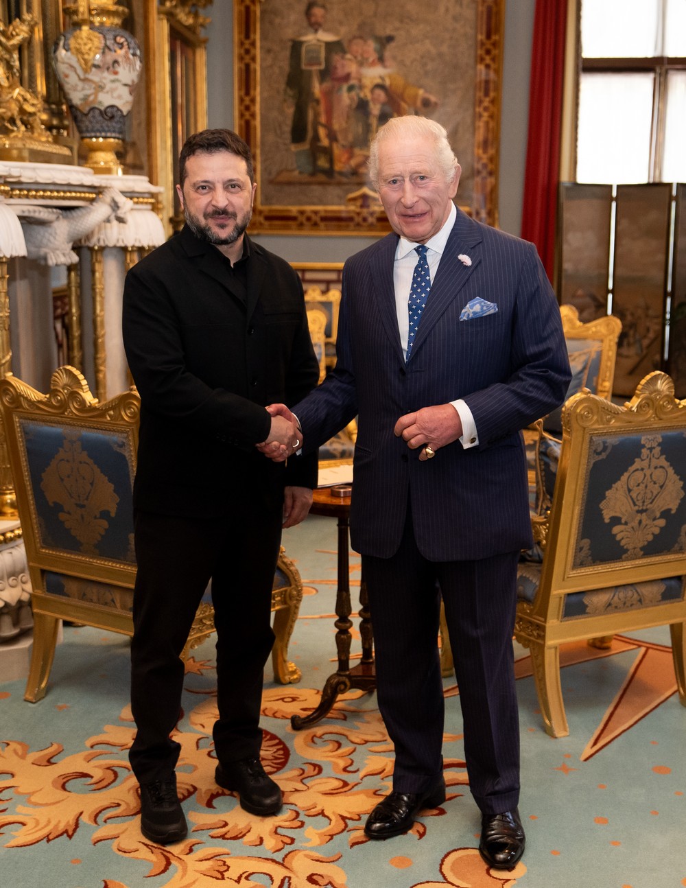 Volodymyr Zelenskyj sa stretol s britským kráľom a premiérom