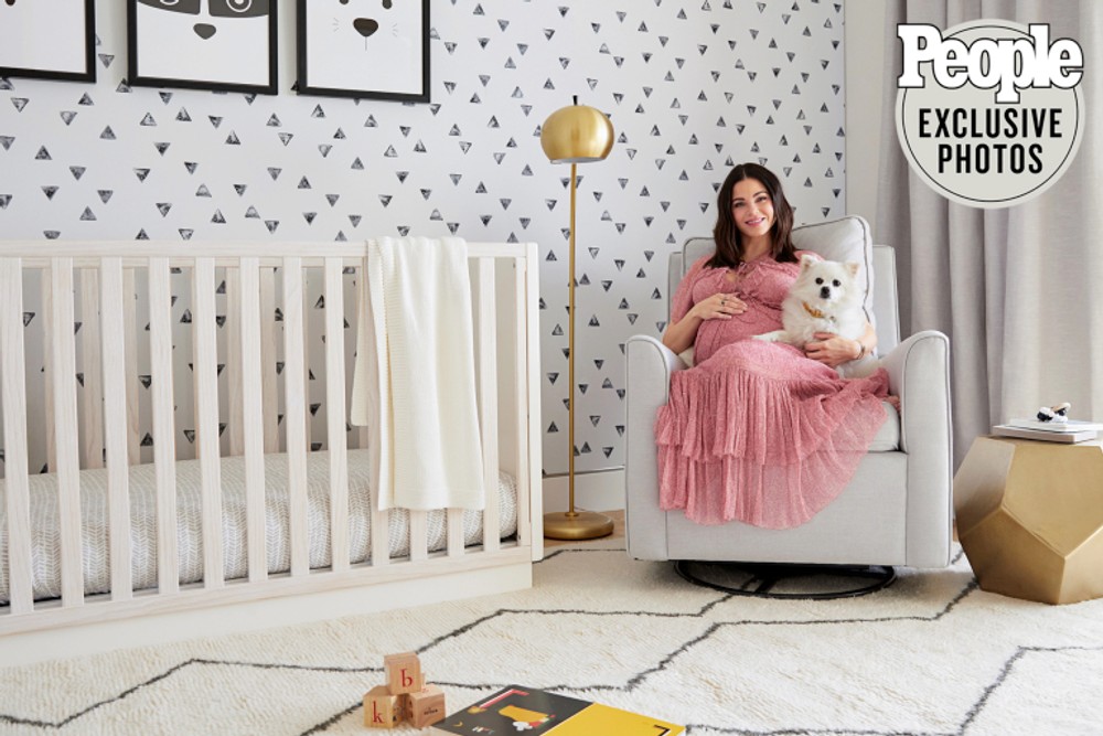 Jenna Dewan v detskej izbe 2