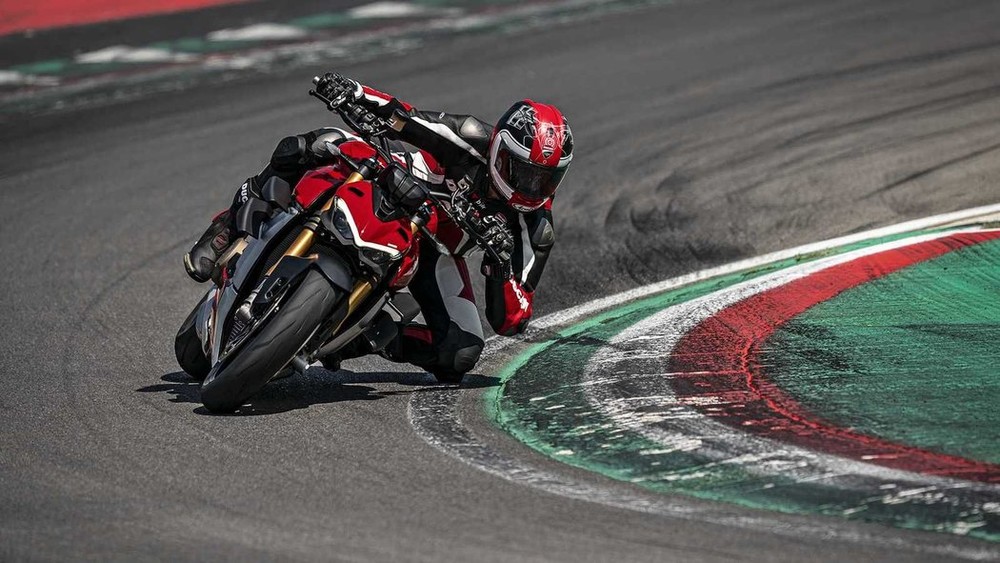 Ducati Panigale V4 Streetfighter (4)