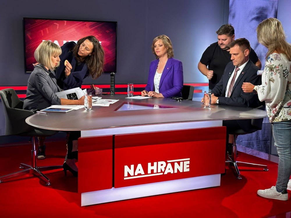 2dc59cf2-794b-480d-b3d4-a50662a5e110