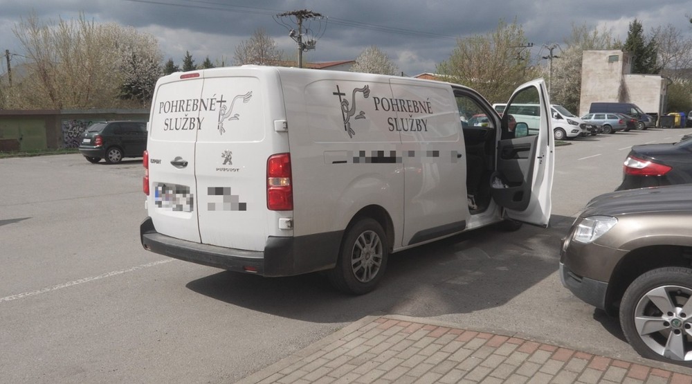 V Humennom našli v byte mŕtveho muža