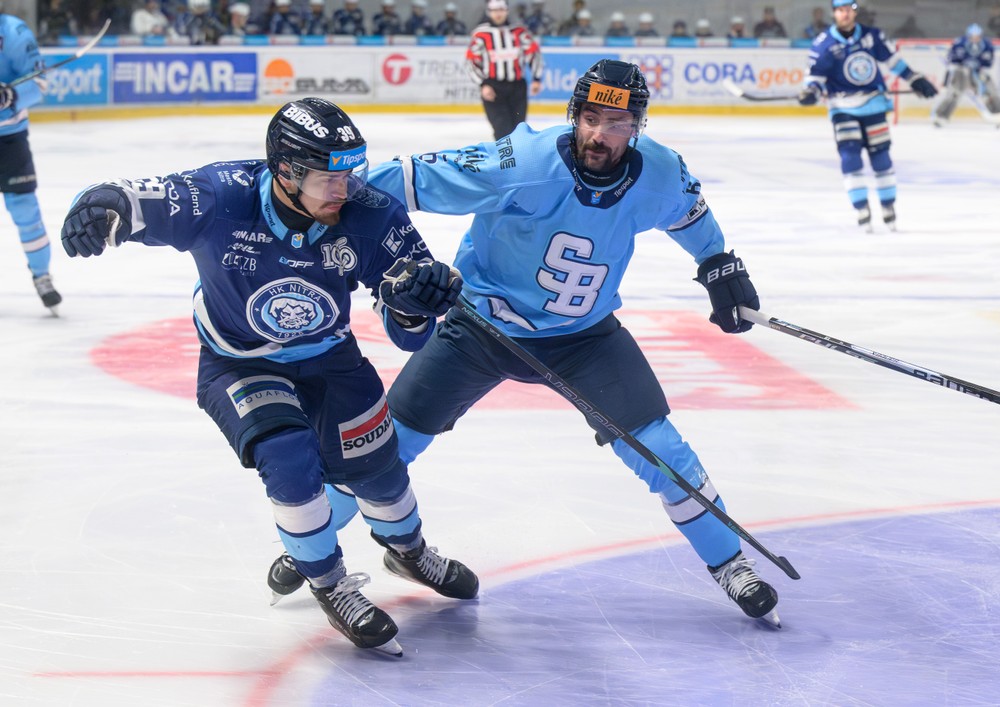 hkjnrslvnsd300426nr2212552