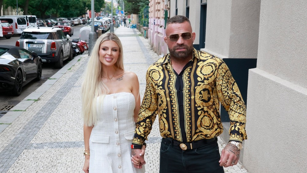 Karolos Vémola, Lela Ceterová