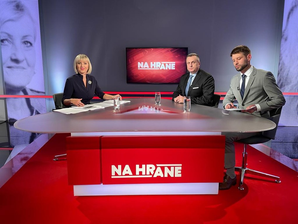 f7fe7ff6-8b96-45b0-829a-d0eba9501d52