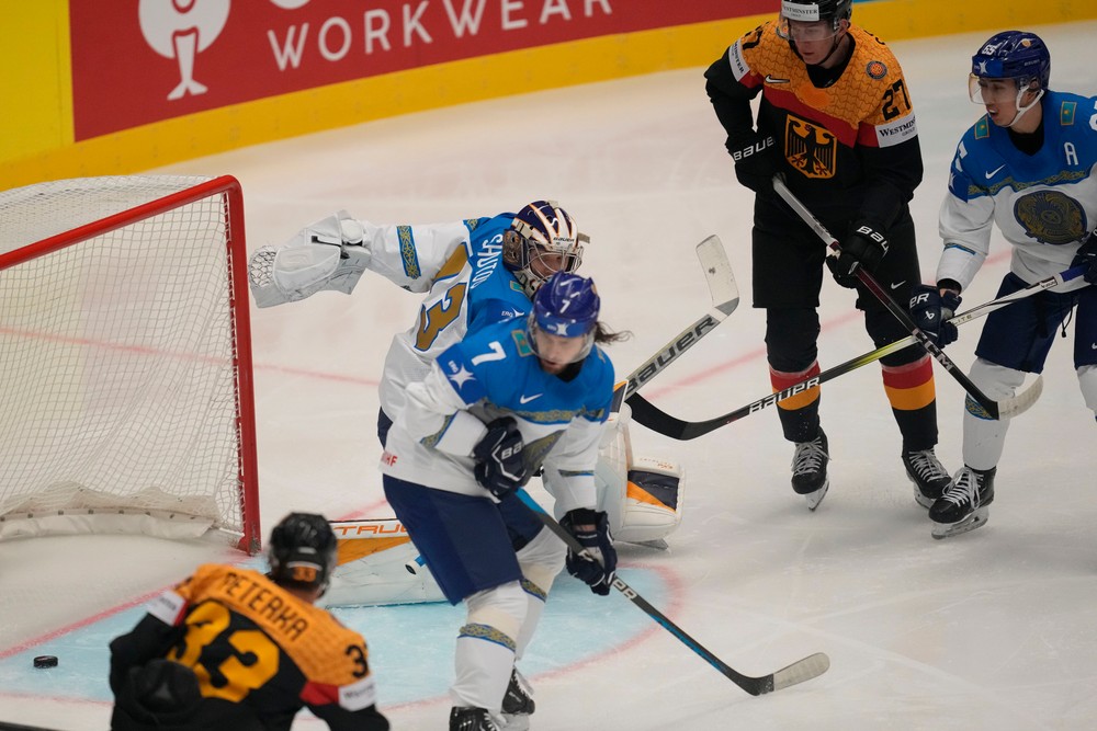 Czech_Republic_Ice_Hockey_Worlds338806043438 (1)