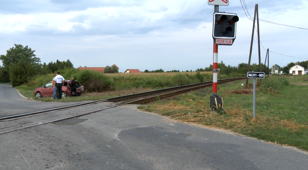 Vodička si nevšimla signalizáciu na železničnom priecestí. Zrážke už rušňovodič nedokázal zabrániť 