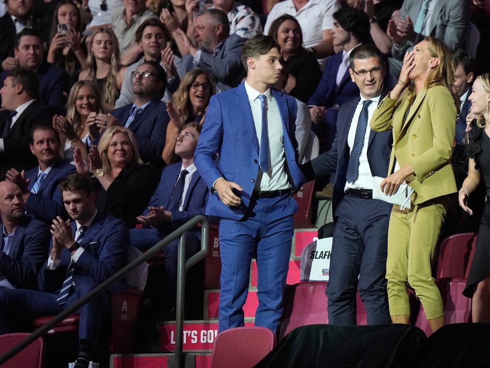 Juraj Slafkovský sa stal draftovou jednotkou, dvojkou je obranca Šimon Nemec