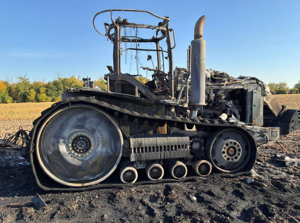 Zhorený traktor 1