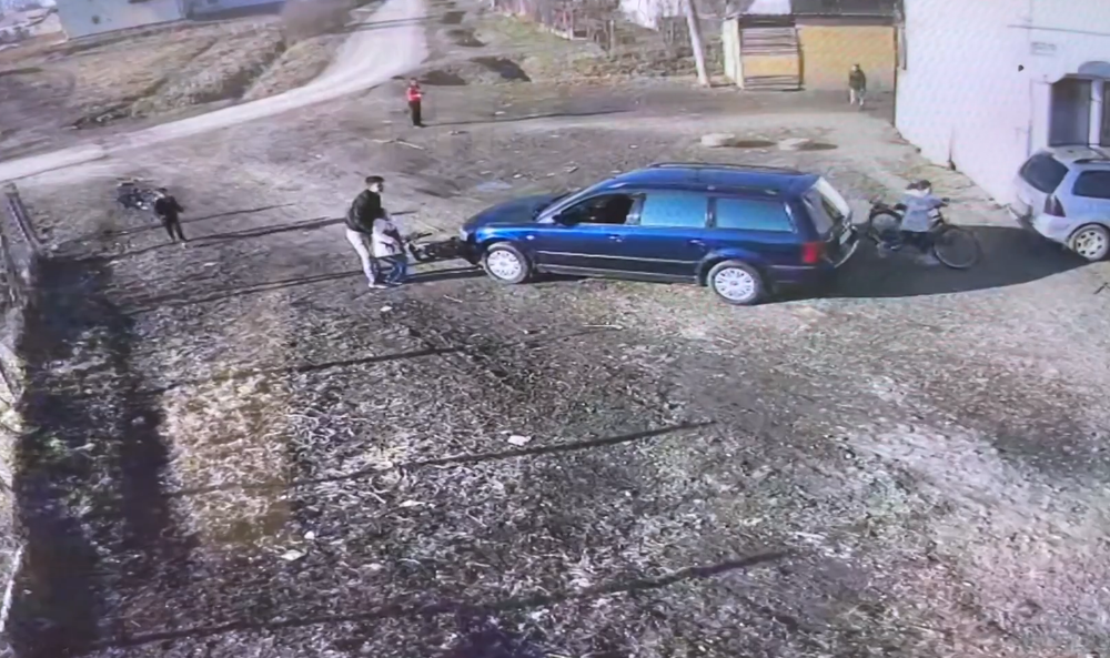 zrazka auta s dietatom