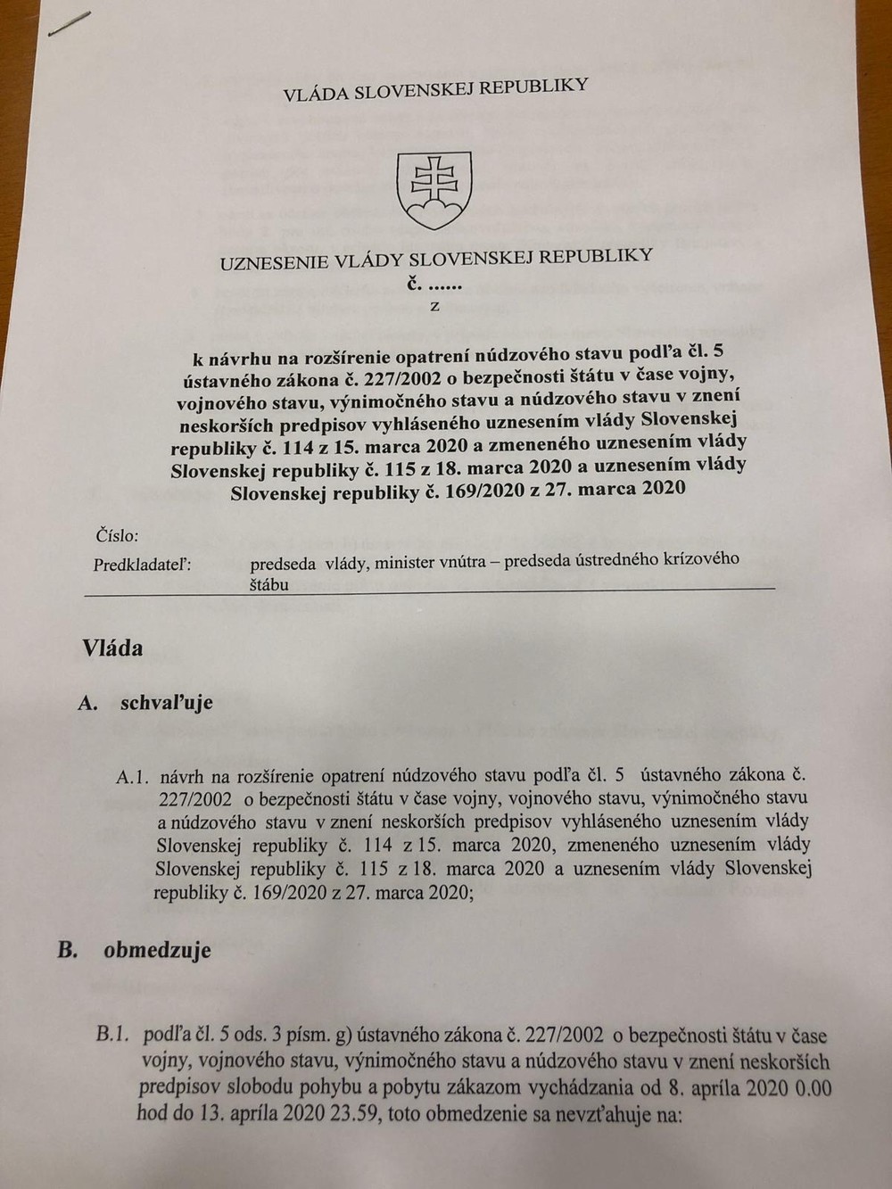 Uznesenie vlády o zákazu pohybu osôb na obdobie od 8.4. až 13.4.