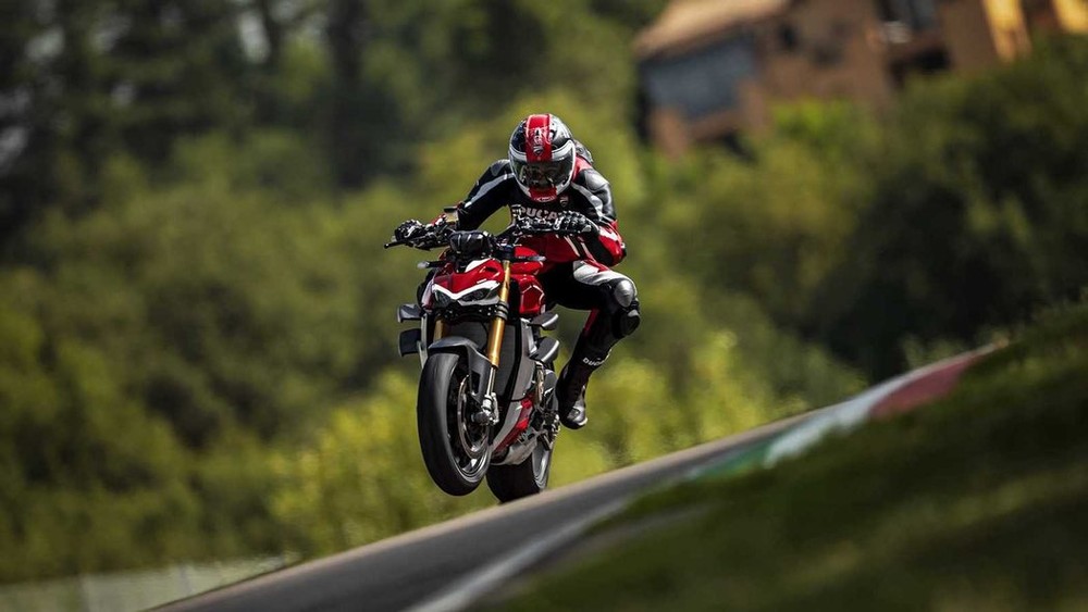 Ducati Panigale V4 Streetfighter (7)