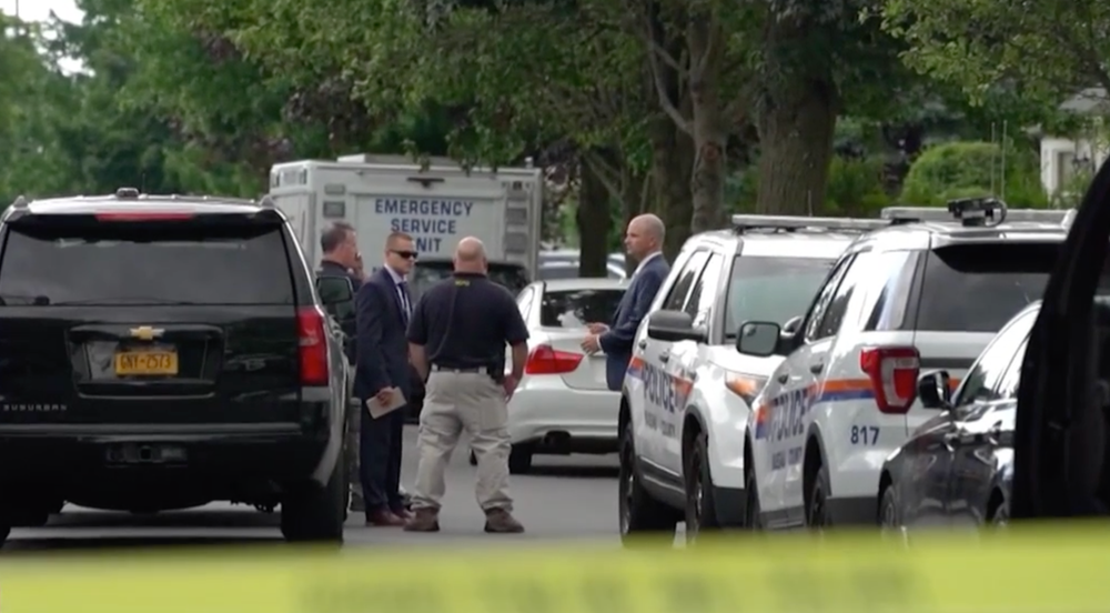 Chcel spáchať samovraždu, no policajti ho zachránili. Po obhliadke jeho domu zostali šokovaní