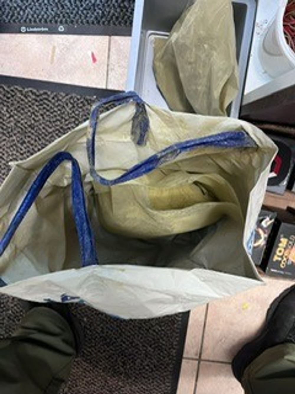 Podozrivý prášok v trafike v Trenčíne