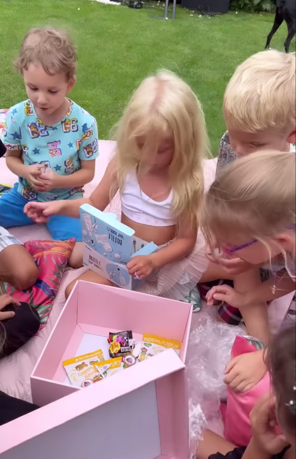 Agáta Hanychová - oslava narodenín Mii