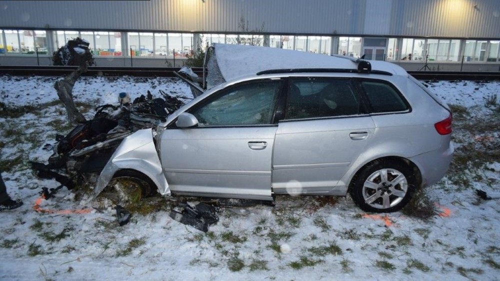 zrazka s vlakom1 (cropped)