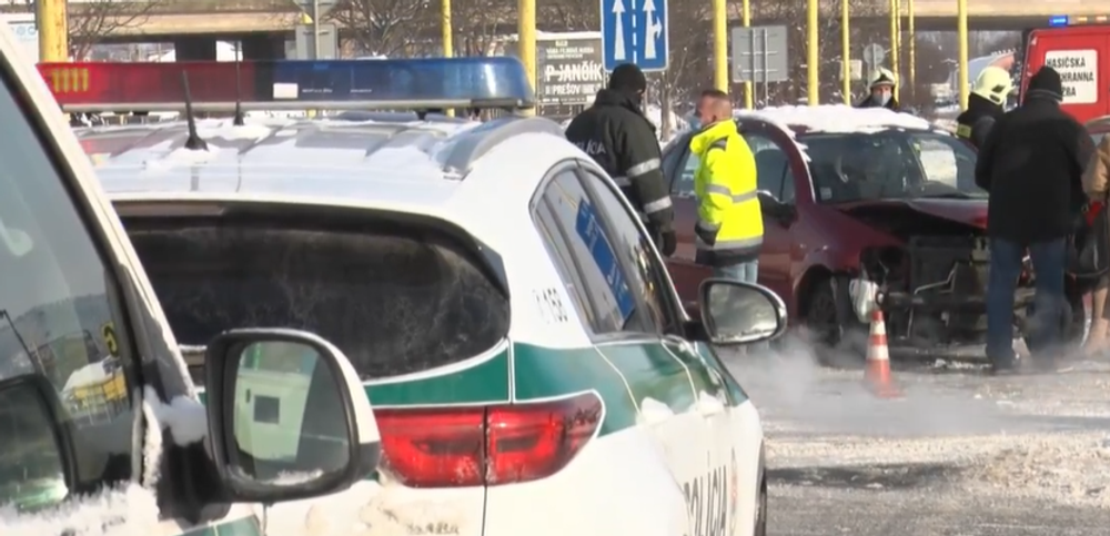 Vodičov v Prešovskom kraji potrápila snehová nádielka