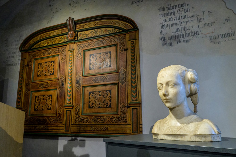 Detaily relikviáru svätej Konštancie mučeníčky