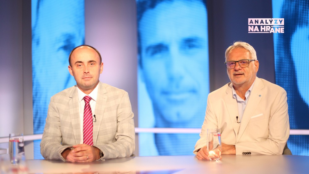 Analýzy Na hrane s Radoslavom Štefančíkom a Mariánom Leškom