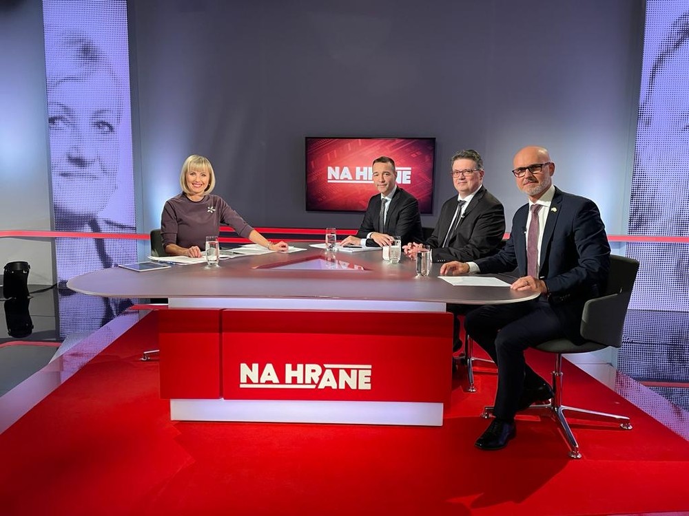 734b03b6-f416-40cb-a6bc-897a26389931