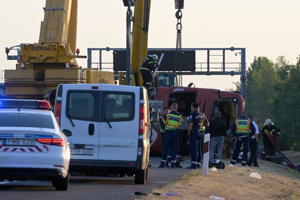 Hungary_Bus_Crash591440